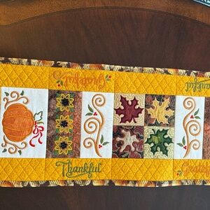 Fall harvest Thanksgiving quilted cotton embroidered table runner